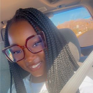 Meet your Posher, Mykeisha